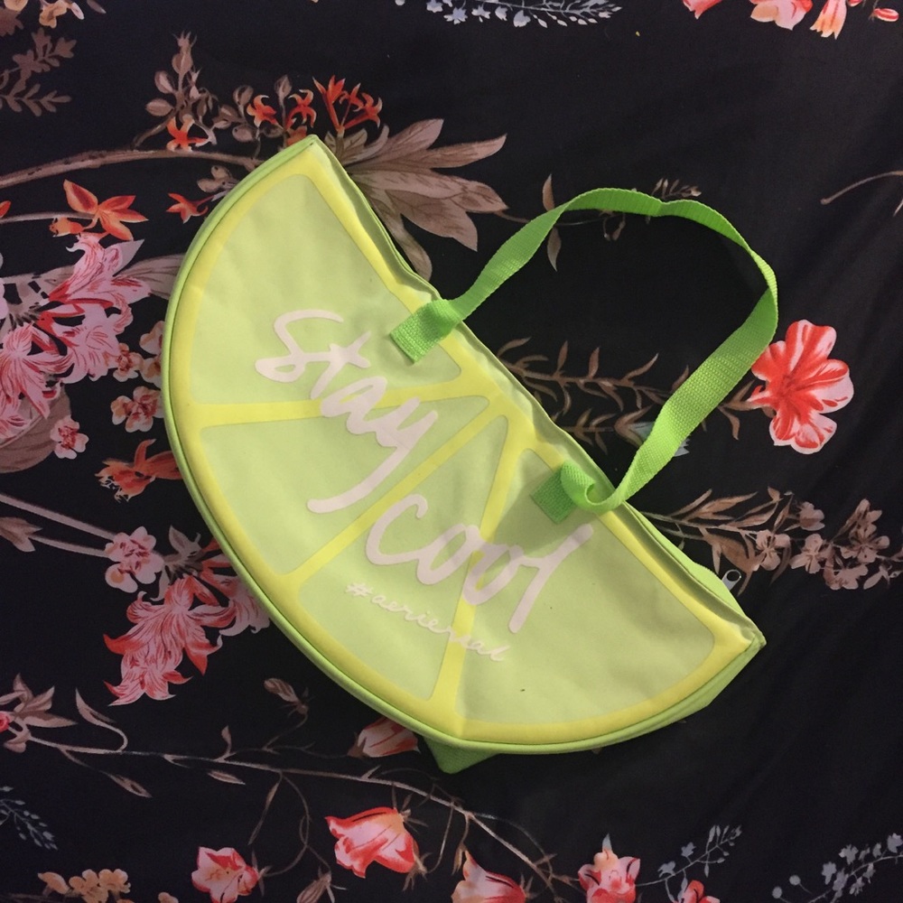 Fun Aerie Cooler Bag
